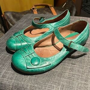 MIZ MOOZ Mary Jane’s